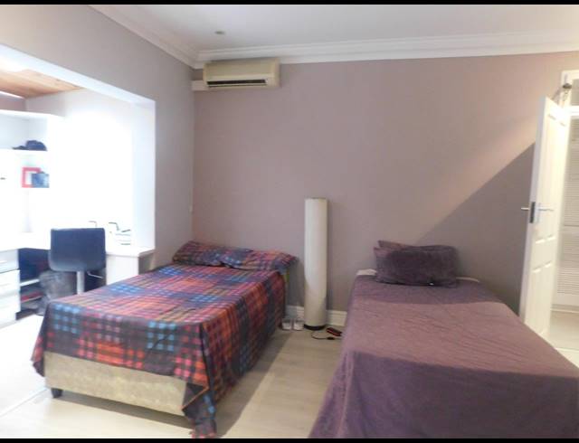 4 BEDROOM HOUSE FOR SALE IN PADFIELD PARK